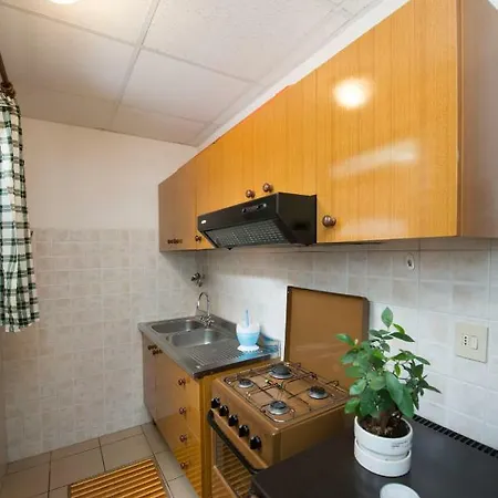 Κάμπινγκ La Pineta Βιαρέτζιο